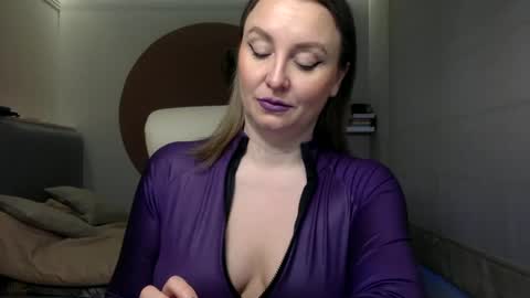 DOM MUMMY online show from 02-18-25, 06:26