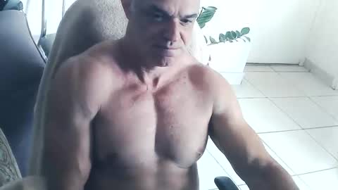 Snapshot of dom_sexx chatting on 01-09-26, 04:10 dom_sexx online show from 01-09-26, 04:10