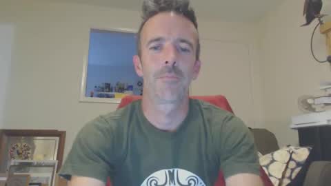 Snapshot of dombolio chatting on 10-05-25, 03:43 Dombol online show from 10-05-25, 03:43