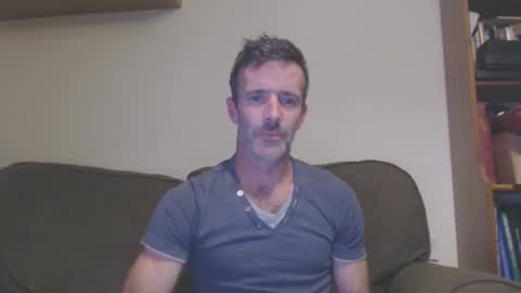 Snapshot of dombolio chatting on 10-16-25, 06:31 Dombol online show from 10-16-25, 06:31
