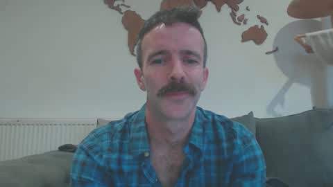 Snapshot of dombolio chatting on 02-13-26, 01:51 Dombol online show from 02-13-26, 01:51