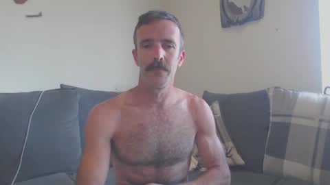 Snapshot of dombolio chatting on 05-30-26, 09:06 Dombol online show from 05-30-26, 09:06