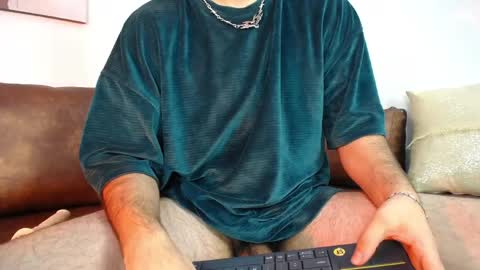 domboy  online show from 06-06-26, 08:57