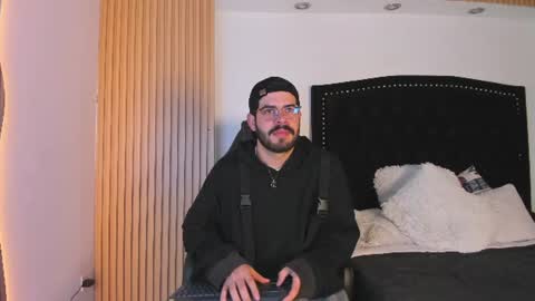 Snapshot of domboy_ chatting on 07-11-26, 08:11 domboy online show from 07-11-26, 08:11