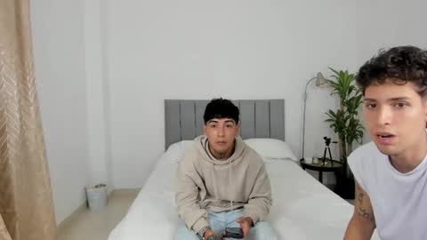 Snapshot of domi_master chatting on 02-23-25, 01:46 MASTER online show from 02-23-25, 01:46