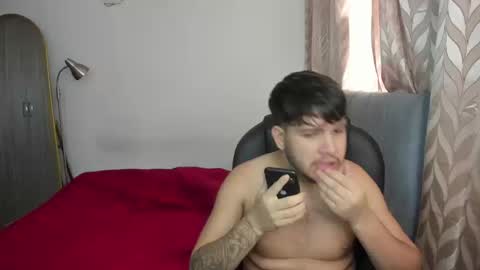 Snapshot of domi_master chatting on 09-20-25, 01:23 MASTER online show from 09-20-25, 01:23