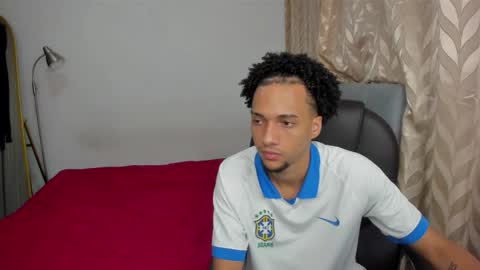 Snapshot of domi_master chatting on 09-29-25, 02:06 MASTER online show from 09-29-25, 02:06