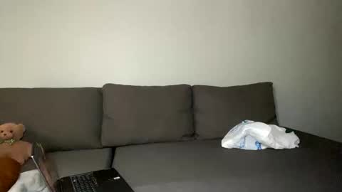 Domi online show from 10-04-25, 08:40