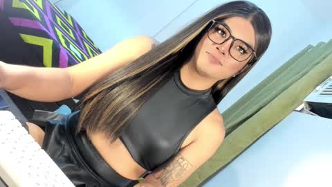 Snapshot of domina_angela chatting on 10-03-25, 12:07 ANGELA online show from 10-03-25, 12:07