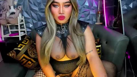 Snapshot of dominant10inchcock chatting on 03-29-26, 01:16 dominant10inchcock online show from 03-29-26, 01:16