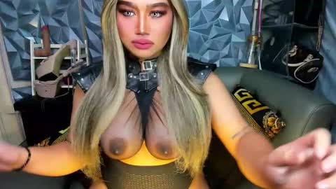 Snapshot of dominant10inchcock chatting on 03-31-26, 09:48 dominant10inchcock online show from 03-31-26, 09:48