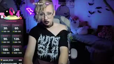 Snapshot of dominantman18064 chatting on 07-19-26, 05:22 Bigbearnbunnyboy online show from 07-19-26, 05:22