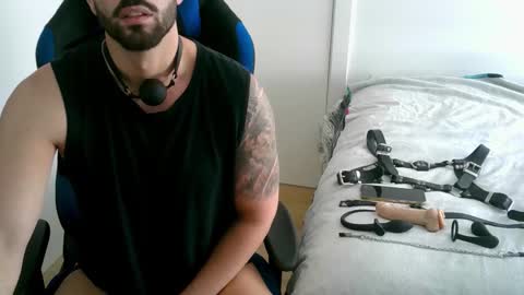 DominatedTitan online show from 10-26-25, 10:10