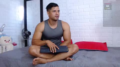 Dominc berry online show from 01-21-25, 01:22