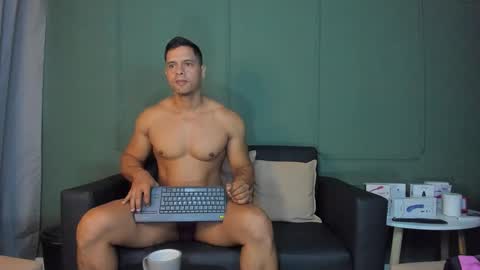 Dominc berry online show from 03-04-26, 11:49