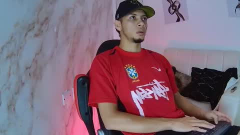 Dominic online show from 02-15-26, 05:04