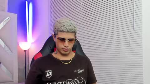 DOMI online show from 06-03-26, 03:53