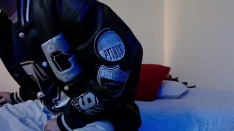 DOMINIC AND ANDREW online show from 04-11-26, 07:35