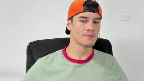 Your real love online show from 04-18-26, 09:26