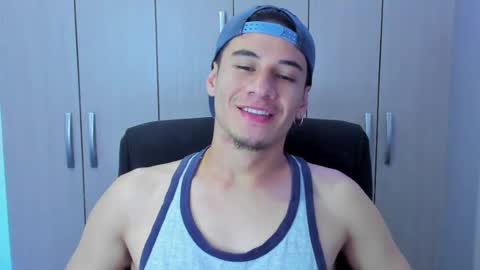 Snapshot of dominic_radccliffe chatting on 06-16-26, 02:36 Your real love online show from 06-16-26, 02:36
