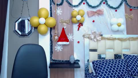 dominic_smith_ online show from 11-21-25, 07:01