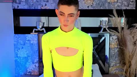 Snapshot of dominic_thailor chatting on 05-27-26, 03:31 Dominic online show from 05-27-26, 03:31