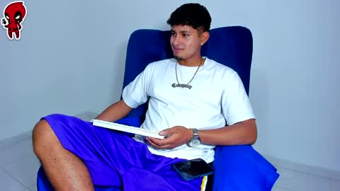  Dominic  online show from 04-10-26, 12:16