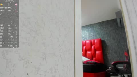 Snapshot of dominicsccott chatting on 04-21-26, 12:22 Dominicscott online show from 04-21-26, 12:22