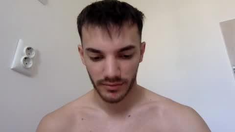 Snapshot of dominicvalente chatting on 05-23-26, 11:03 dominicvalente online show from 05-23-26, 11:03