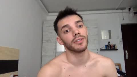 Snapshot of dominicvalente chatting on 05-25-26, 02:23 dominicvalente online show from 05-25-26, 02:23