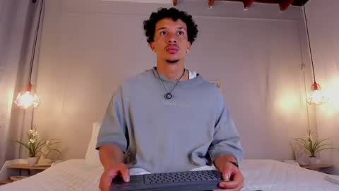 Snapshot of dominik_drake chatting on 06-06-26, 01:16 Dominik Drake online show from 06-06-26, 01:16