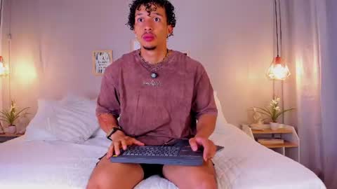 Snapshot of dominik_drake chatting on 07-07-26, 12:20 Dominik Drake online show from 07-07-26, 12:20