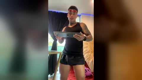 Snapshot of dominiofit chatting on 07-18-26, 12:09 Only fans Ronnie col---InstaRonniecolleman online show from 07-18-26, 12:09