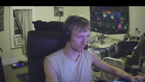 Snapshot of domohead0 chatting on 06-10-26, 03:18 dom online show from 06-10-26, 03:18