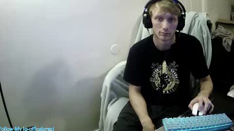 Snapshot of domohead0 chatting on 07-16-26, 06:41 dom online show from 07-16-26, 06:41