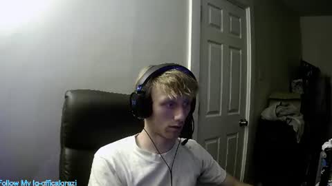 Snapshot of domohead0 chatting on 07-17-26, 05:14 dom online show from 07-17-26, 05:14