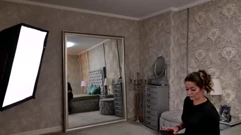 Donna online show from 02-15-26, 07:10