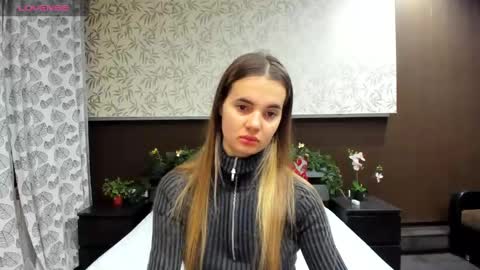 Snapshot of donnaaa_evans chatting on 12-29-24, 11:50 Donna On GMT2 Mon-Fri 3-9 AM online show from 12-29-24, 11:50