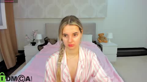 Donna On GMT2 Mon-Fri 3-9 AM online show from 04-08-26, 11:59