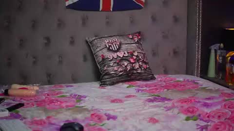 Snapshot of donnadubai chatting on 07-18-26, 07:28 Donna online show from 07-18-26, 07:28