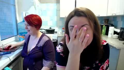Tatiana 43 curvy sexy body and Joanna redhead 39 years online show from 01-22-25, 07:03