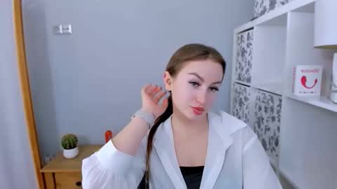 DonnaSensual online show from 11-11-25, 05:24