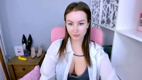 Snapshot of donnasensual chatting on 07-18-26, 12:09 DonnaSensual online show from 07-18-26, 12:09