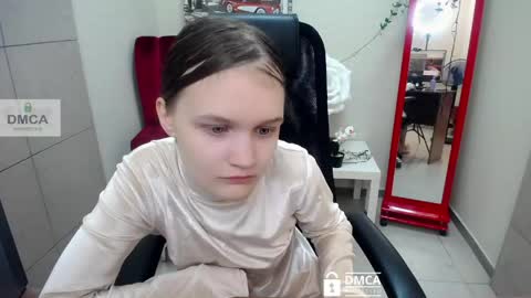 Snapshot of donnasia chatting on 05-31-26, 06:10 Sia online show from 05-31-26, 06:10
