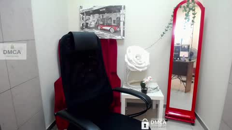 Snapshot of donnasia chatting on 06-01-26, 10:39 Sia online show from 06-01-26, 10:39