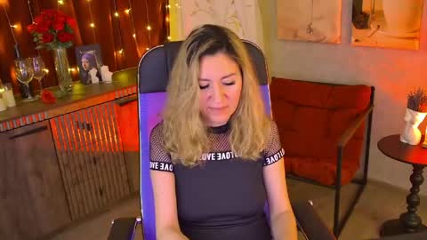 Donna online show from 04-21-26, 02:51