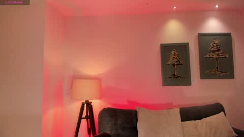  Donna Stonne  online show from 01-26-25, 05:44