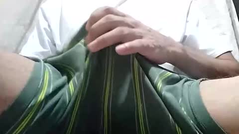 Snapshot of donnieanddarko chatting on 11-20-25, 12:22 donnieanddarko online show from 11-20-25, 12:22