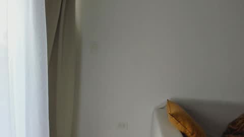 Donatella online show from 03-11-25, 12:17