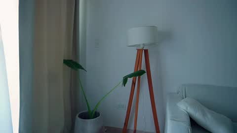 Donatella online show from 04-14-26, 12:00